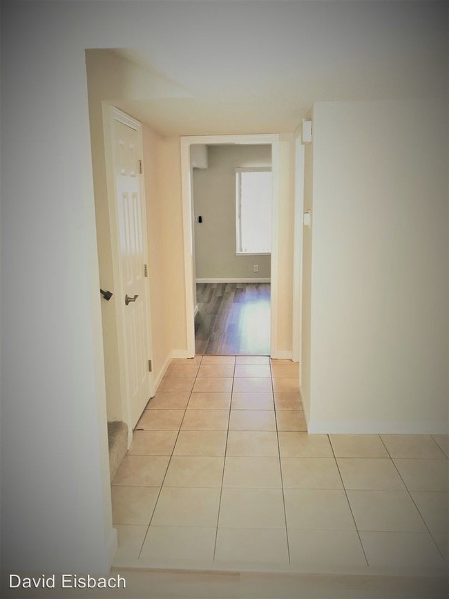 Building Photo - 3707-3709 Akron Way
