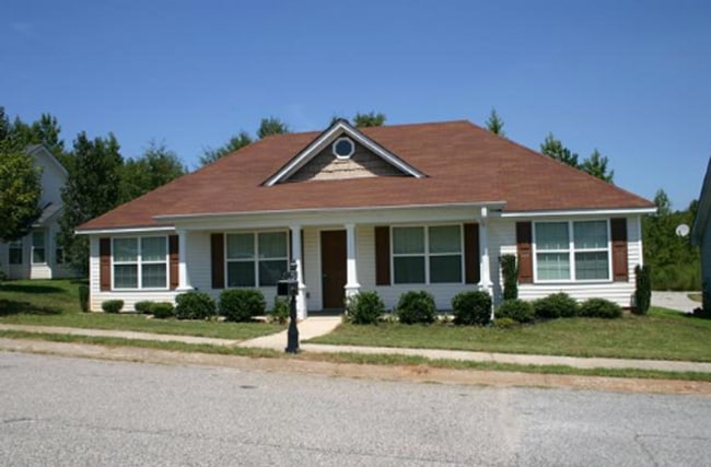 Building Photo - Hogansville Rental, 3 Bedroom, 2 Bath, Aug...