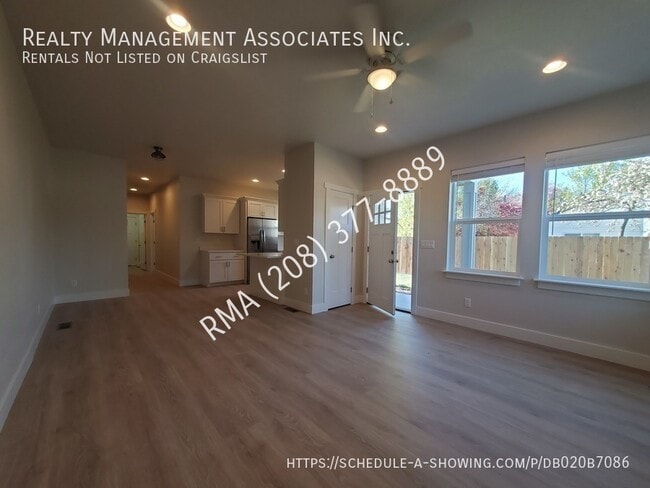 Foto del edificio - 1274 S Cloverdale Rd