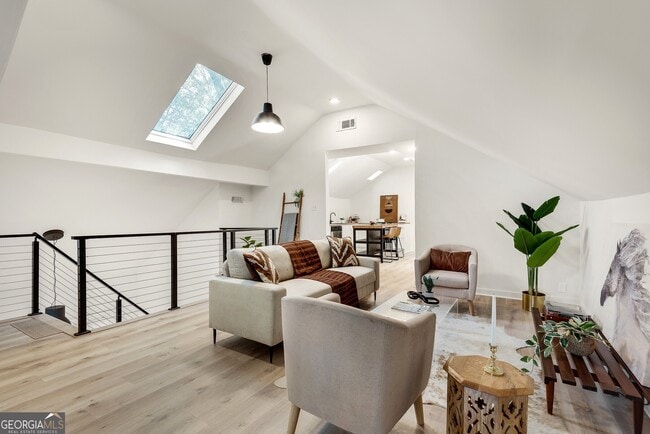 Building Photo - 901 Argonne Ave NE