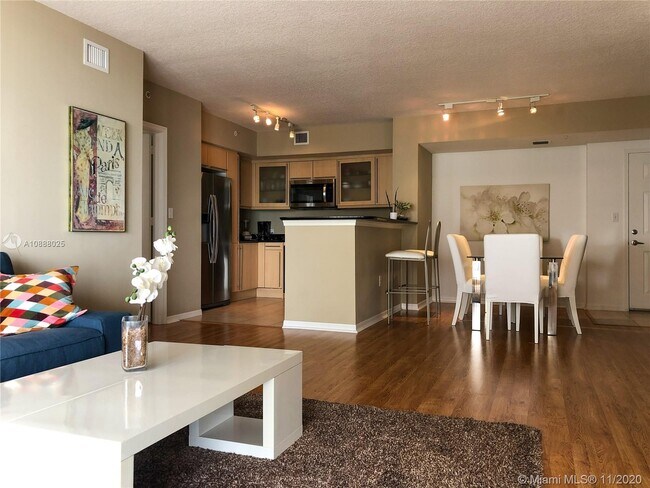 Building Photo - 2080 S Ocean Dr
