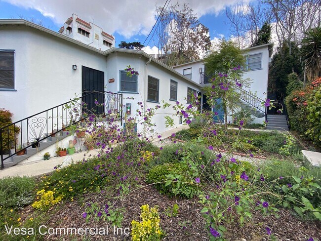 Foto del edificio - 632-636 Echo Park Ave