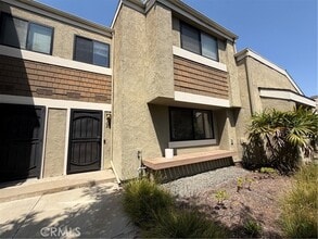 Building Photo - 16 Sand Dollar Ct