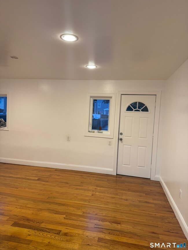 Building Photo - 1248 Pembroke St