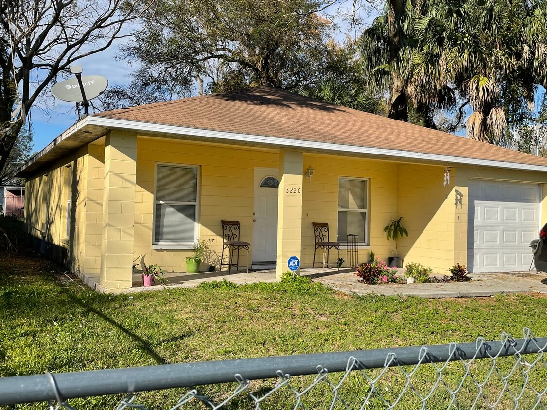 Photo - 3220 E Caracas St (Tampa, FL)