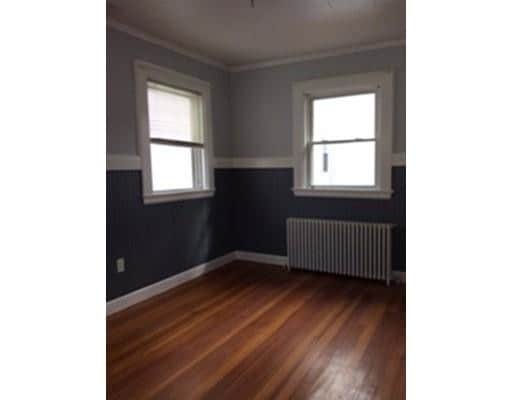 Building Photo - 36 Maple St