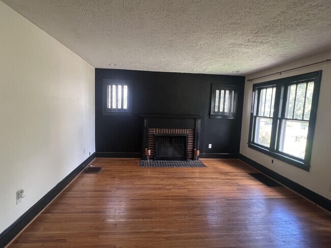 Foto del edificio - 2217 Paige St