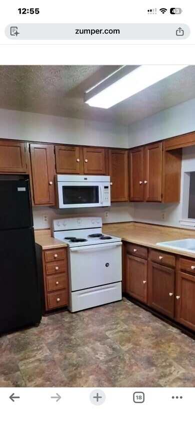 Foto del edificio - 5675 Waterford Ct