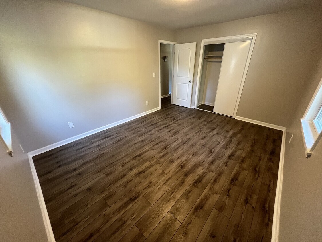 Building Photo - 4542 Candlestick