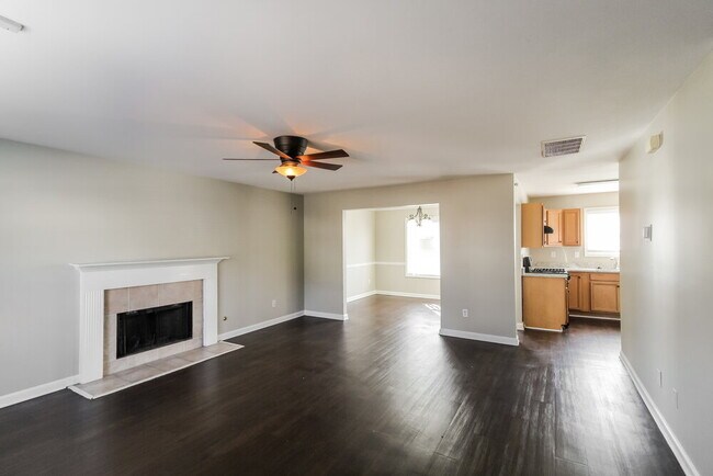 Building Photo - 854 Langley View Ct