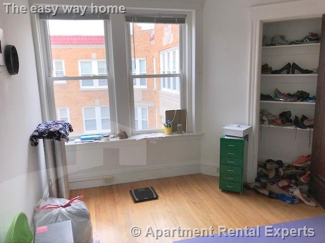 Photo - 172 Maple St Apartment