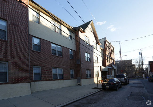 Building Photo - Rowan Homes Judson
