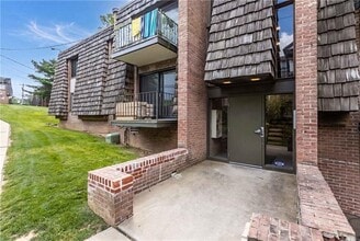 Building Photo - 533 Forest Green Dr