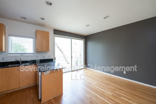 Building Photo - 2463 Field Way