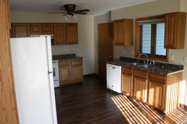 Foto del edificio - 475 Overland Trl