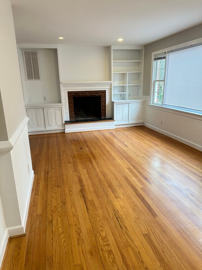 Foto del edificio - 494 Penniman Rd