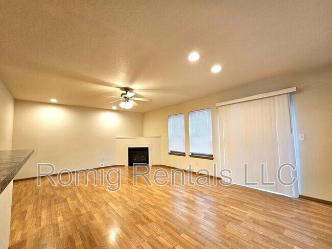 Foto del edificio - 8108 NE 36th Ct