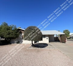 Building Photo - 6924 E Cheery Lynn Rd