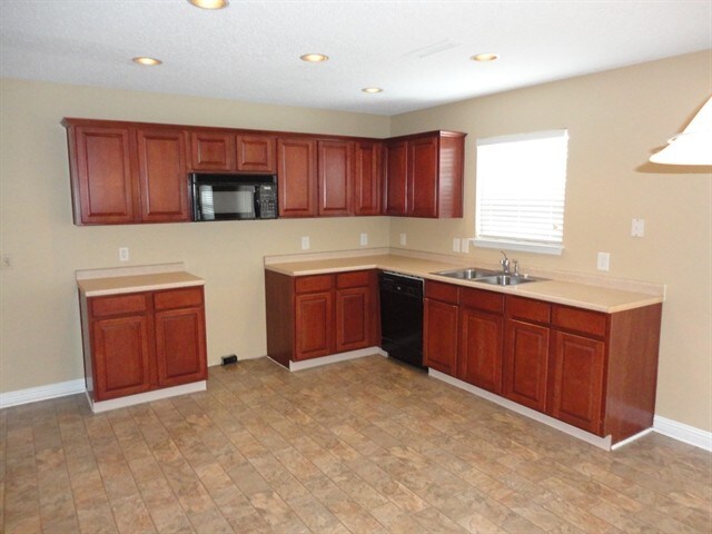 Foto del edificio - 10442 Juniper Breeze Dr