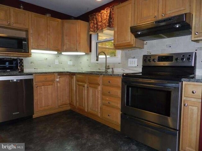 Building Photo - 1119 Crestover Rd