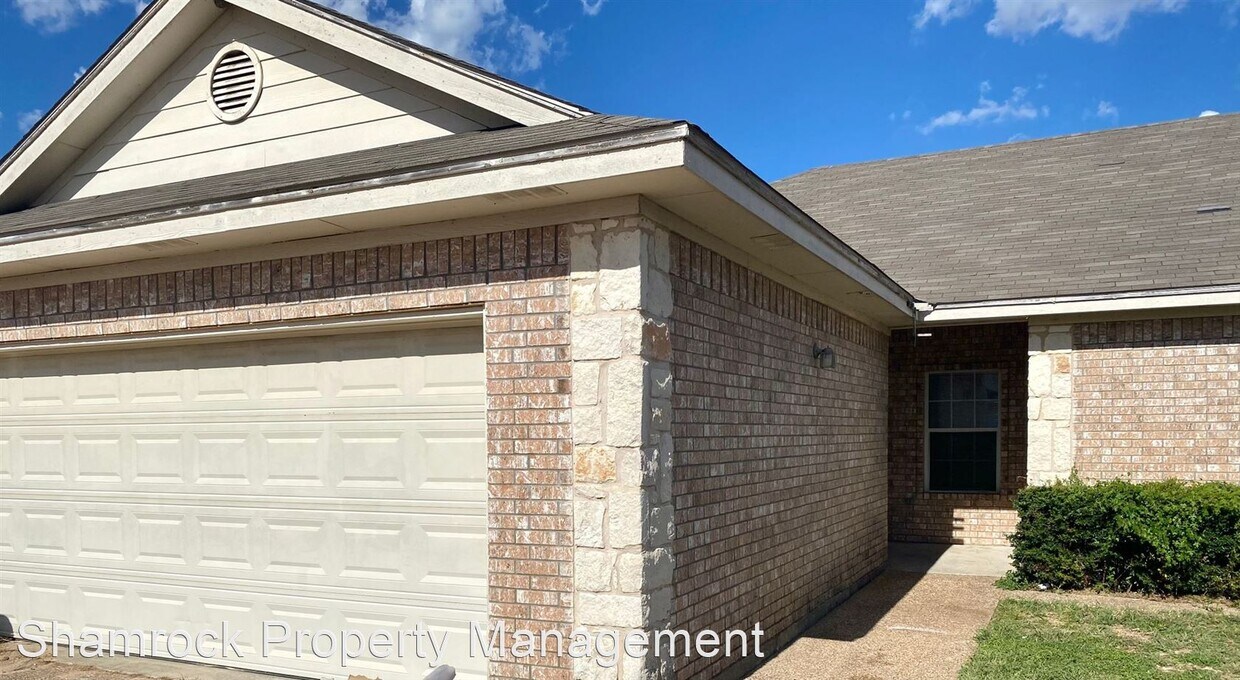 3 br, 2 bath House 808 Quarter Horse Trail House Rental in Robinson