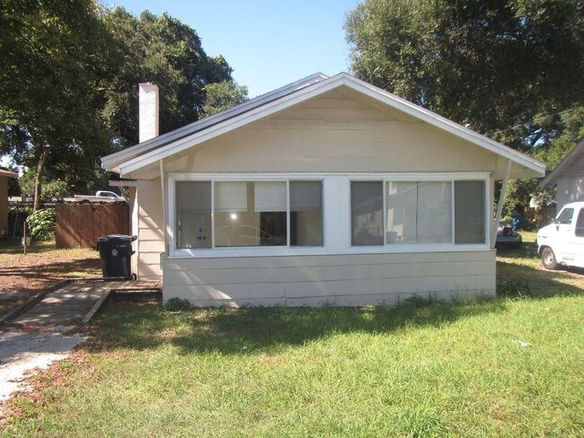 Building Photo - 7102 N Taliaferro Ave
