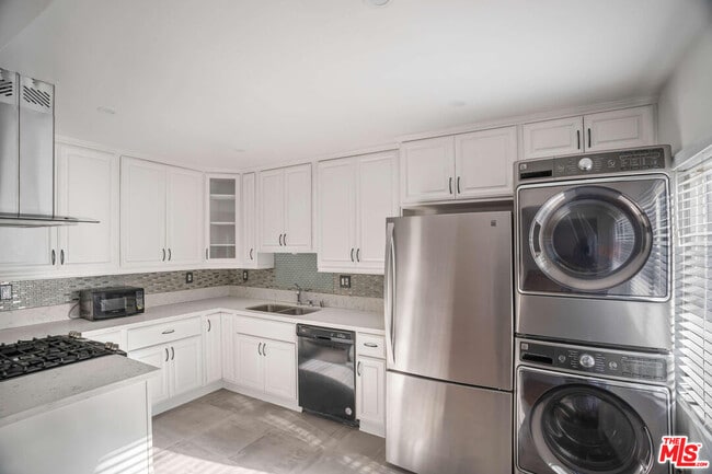 Building Photo - 1844 18th St