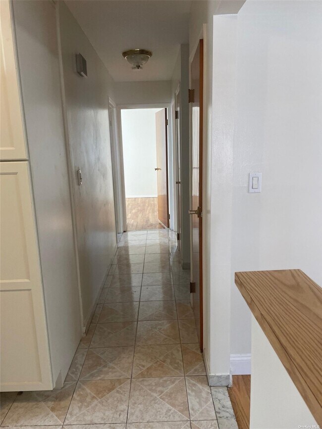 Foto del edificio - 241-20 140th Ave