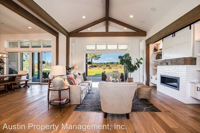 Foto del edificio - 5 br, 5.5 bath House - 19155 Macalpine Loop