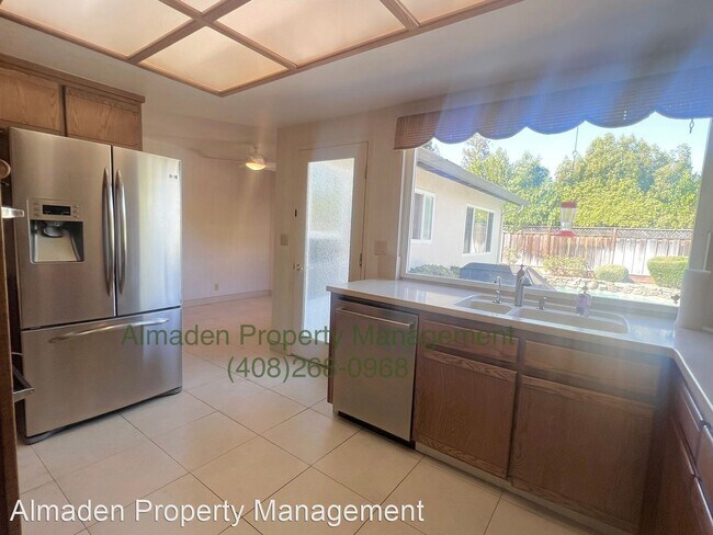 Building Photo - 4 br, 2 bath House - 1027 Nightfall Ct.