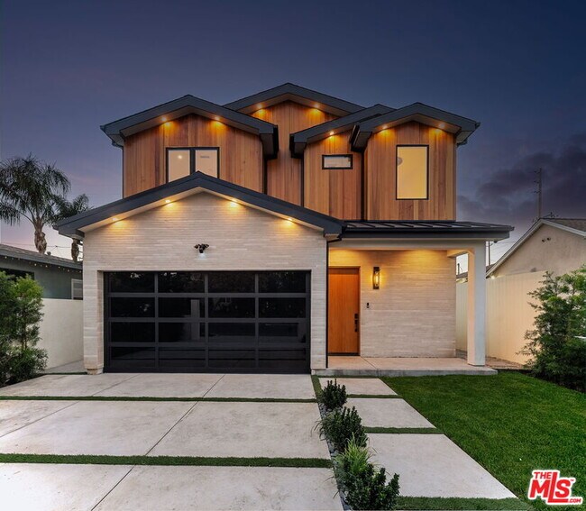 Foto del edificio - 3517 Redwood Ave