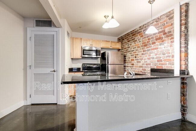 Foto del edificio - 1321 1/2 E. Main St.