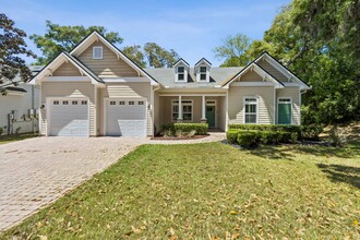 Building Photo - 1600 Highland Dunes Way