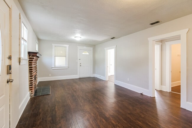 Building Photo - 478 W 63rd St