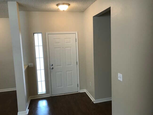 Building Photo - 213 Antigua Pl