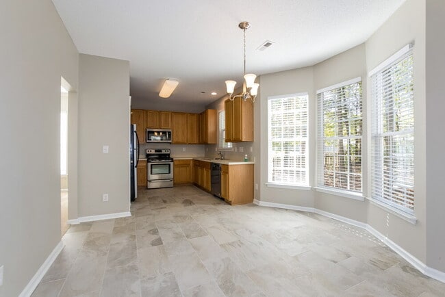 Foto del edificio - 4521 Hyperion Ct