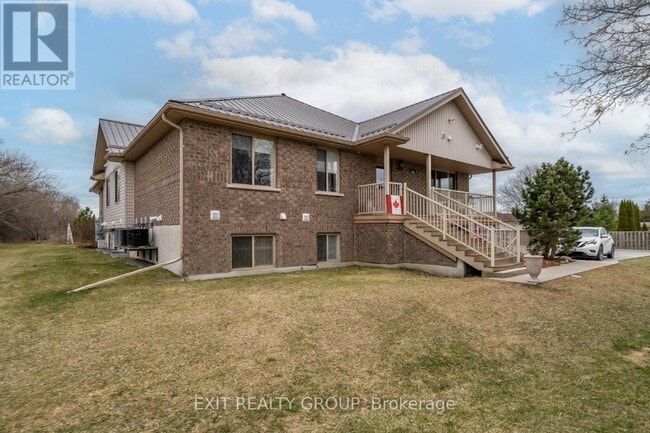 Photo du bâtiment - 37 Lake Breeze Ct