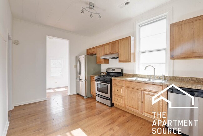 Foto del edificio - 1735 N Kimball Ave