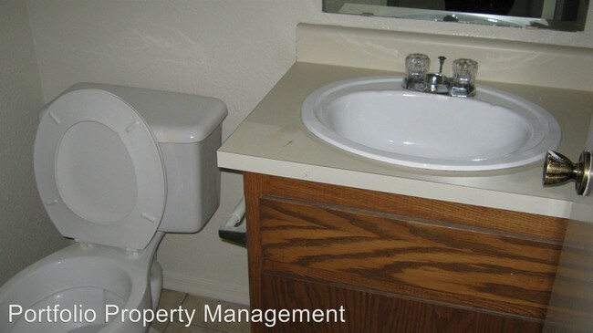 Building Photo - 4202 White Ln