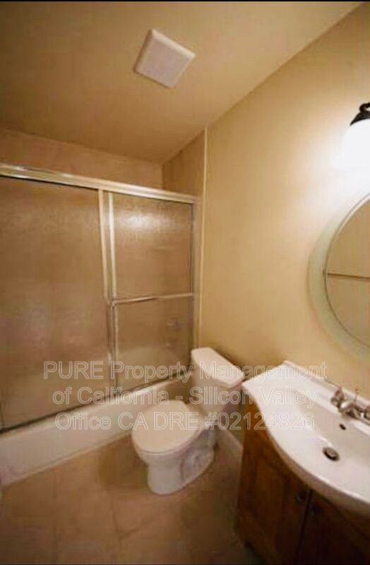 Foto del edificio - 499 Ginkgo Ct