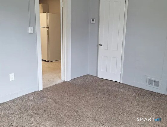 Building Photo - 281 Hanover St