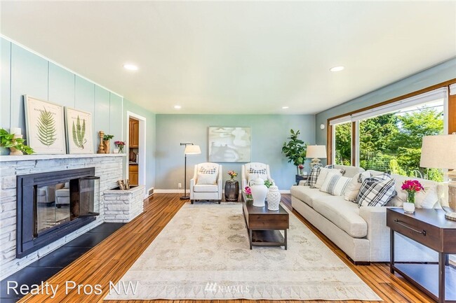Building Photo - 3 br, 2 bath House - 23224 75th Ave W