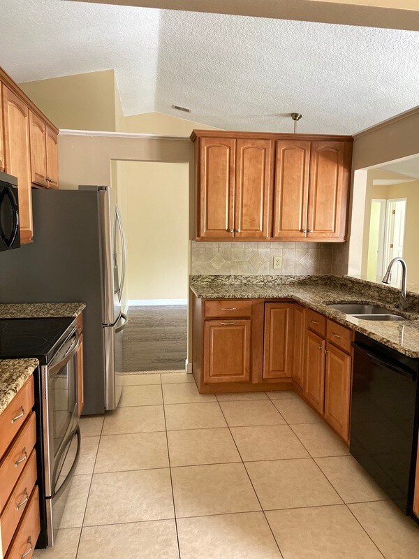 Building Photo - 2159 Kimberwicke Cir