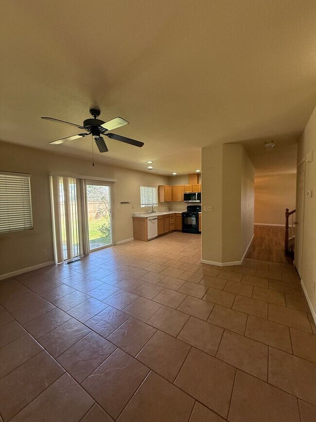 Foto del edificio - Coming Soon: Spacious 3BR/2.5BA Home in Northwest Reno