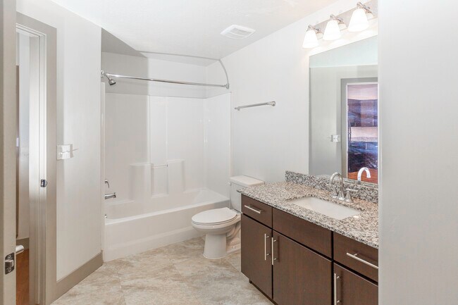 Building Photo - Dry Creek Apartments