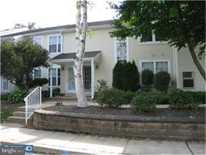 18010 Beacon Hill Dr, Holland, PA 18966 Apartment for Rent in Holland