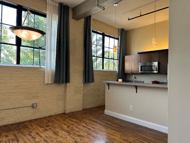 Building Photo - 109 N Hayne St