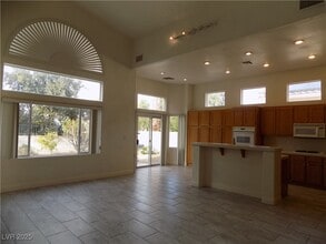 Building Photo - 3054 Blazing Creek Way