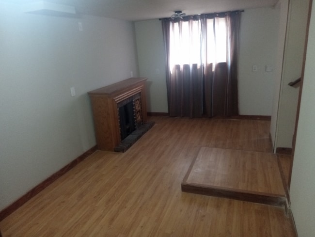 Building Photo - 408 Dunmire St