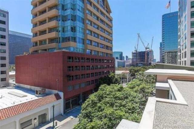 Foto del edificio - 425 W Beech St